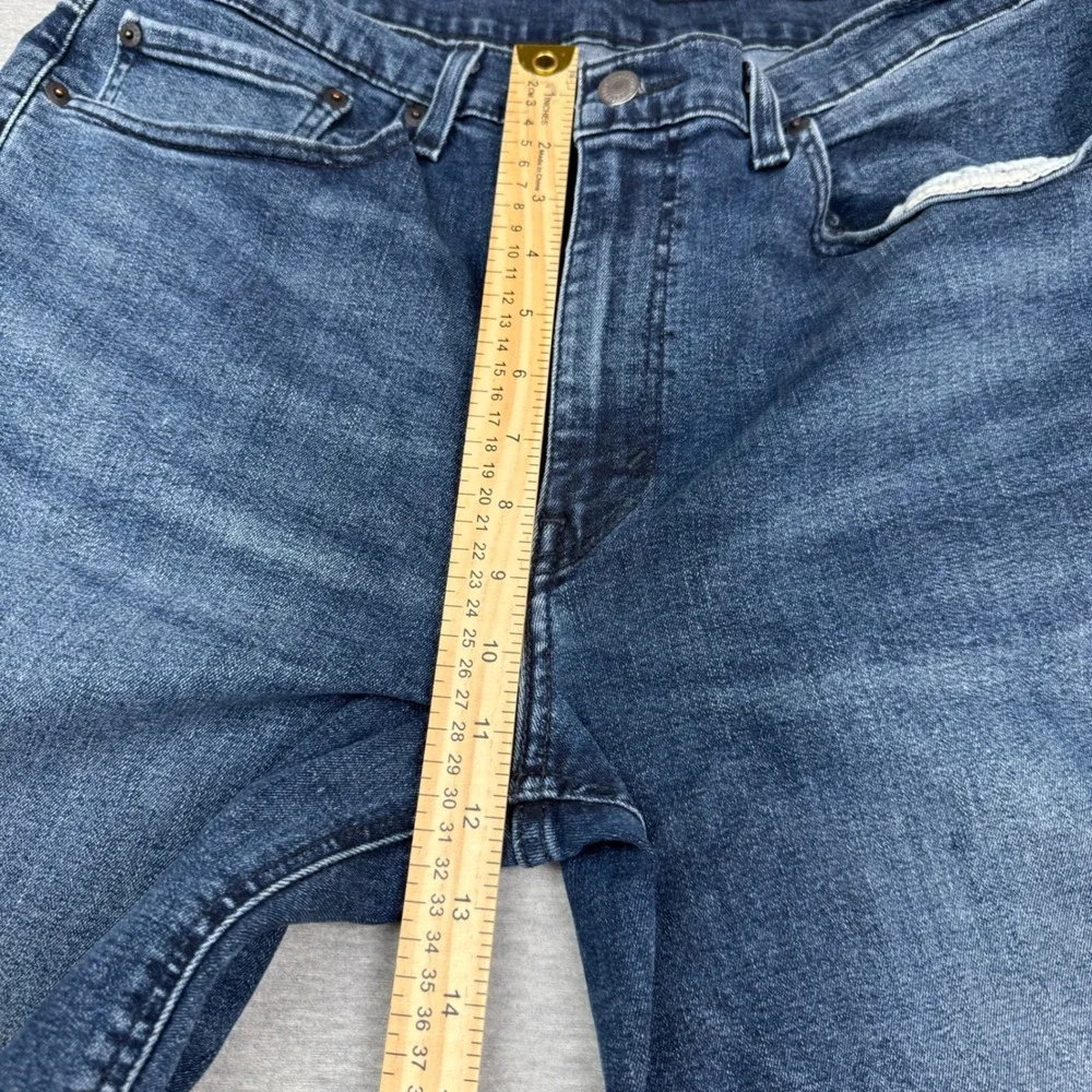 Levis 541 Athletic Taper Jeans Mens 36x34 Blue Medium Wash 18181-0216